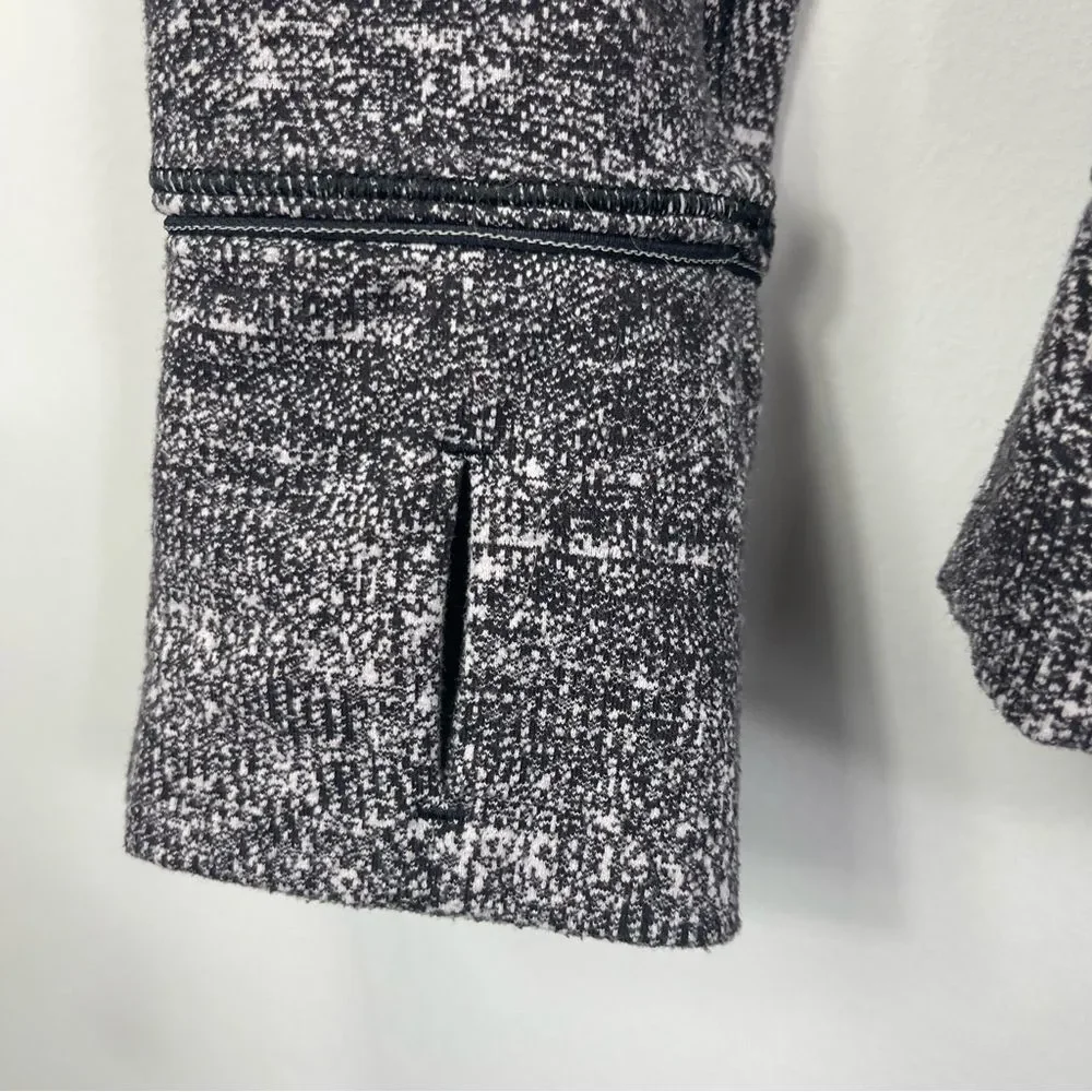 Lululemon Cypress Kiss 1/2 Zip Rush Jacquard Black White Run Yoga Thumbholes 4